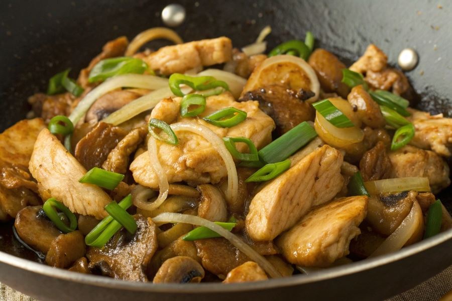 Chiński kurczak z pieczarkami
