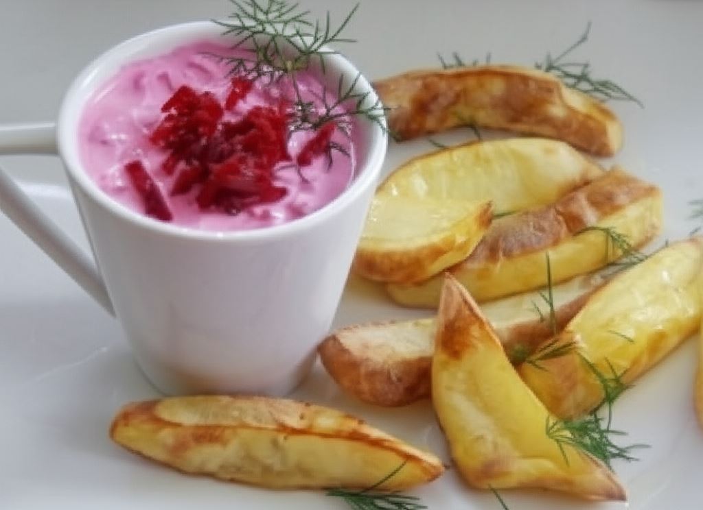 Chłodnik i pieczone ziemniaki