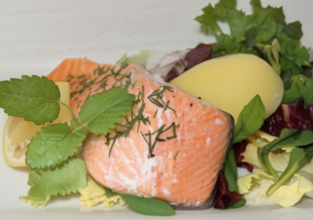 Filety z łososia na parze
