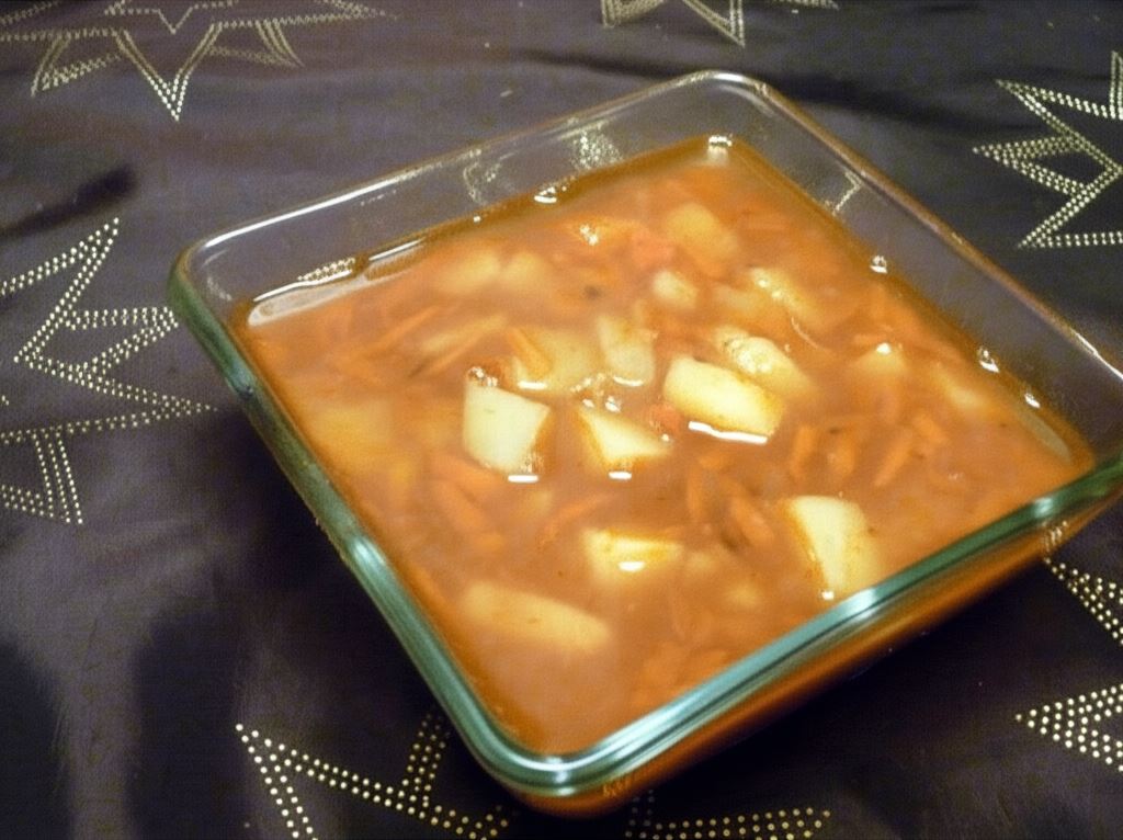 Jarzynowa zupa z soczewicą