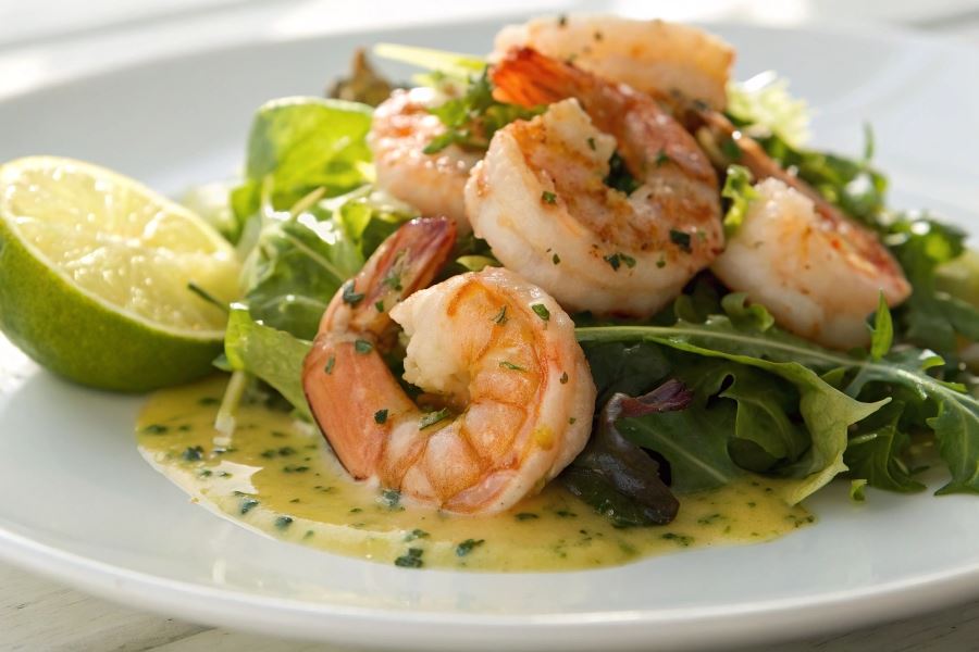 Krewetki w sosie cytrynowym