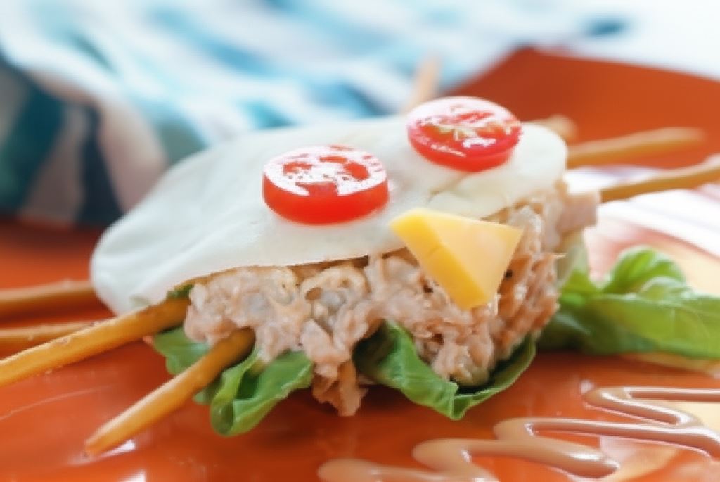 Mini pita z tuńczykiem