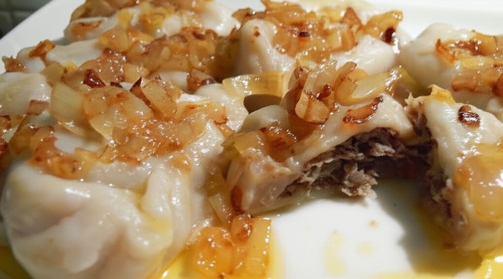 Pierogi z gęsiną i kiszoną kapustą