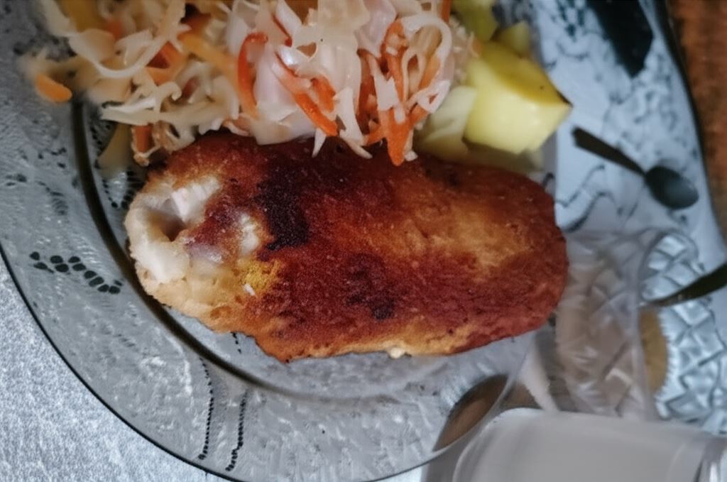 Rolada z piersi kurczaka z fetą dynią i kiełbasą