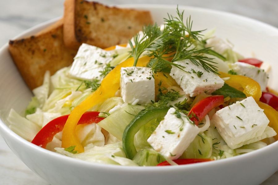 Sałatka z serem feta