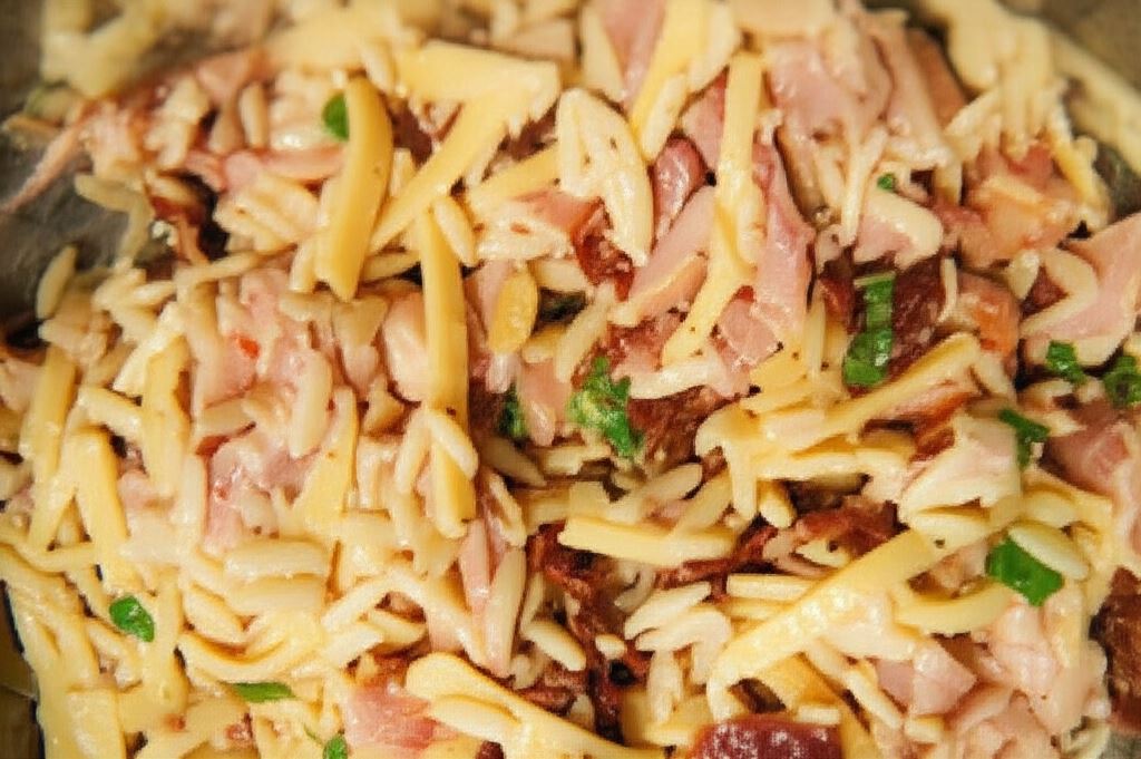 Sałatka z wędzonym kurczakiem