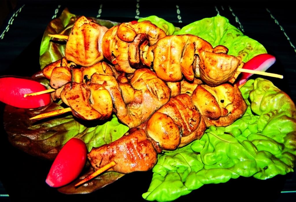 Szaszłyki z polędwiczki i pieczarek