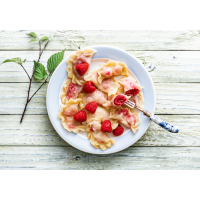 Pierogi z malinami 500g