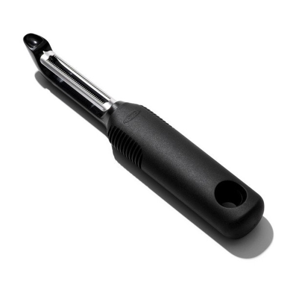 Obieraczka OXO Good Grips, prosta ząbkowana, czarna — do warzyw i owoców