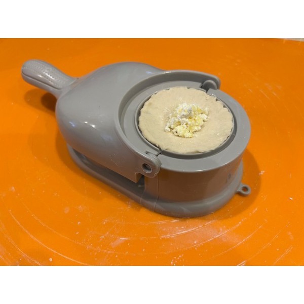 Приспособление для ліплення вареників, Maszynka, 7,5 см, модель 3291 — для швидкого формування вареників у домашній кухні