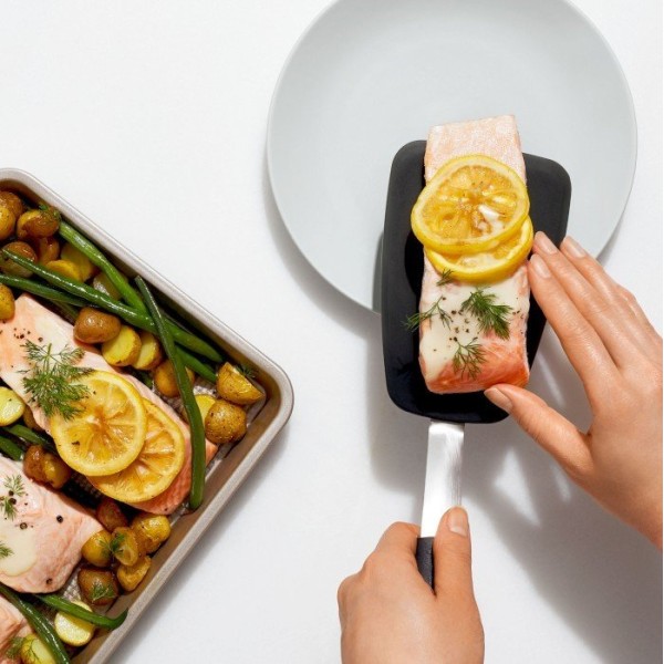 Лопатка, OXO Good Grips, silikonowa L czarna — для смаження і перевертання на сковороді