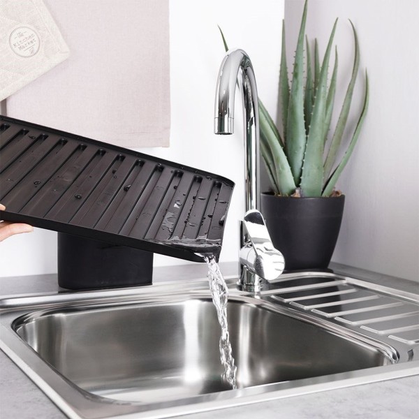 Килимок для сушіння посуду VILDE 229078, чорний 39.5×30.5 см — для сушки чашок і столових приборів