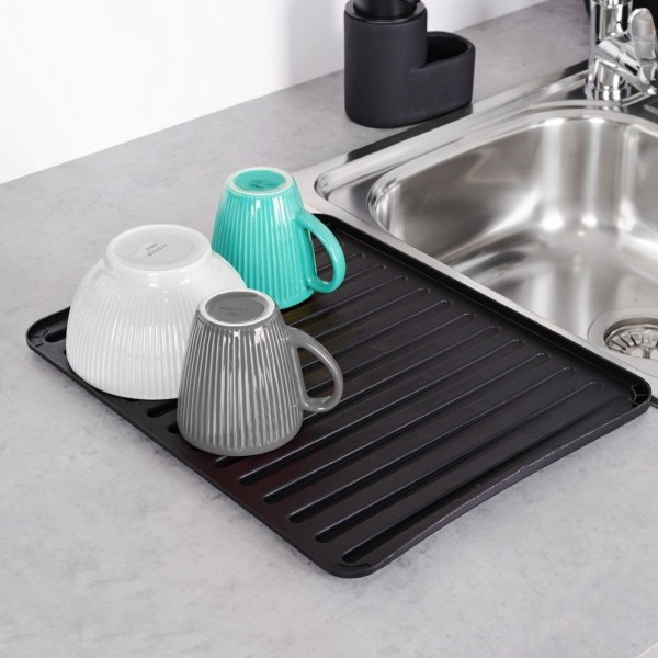Килимок для сушіння посуду VILDE 229078, чорний 39.5×30.5 см — для сушки чашок і столових приборів