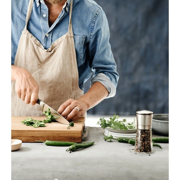 Ніж шеф-кухаря, WMF, Spitzenklasse Plus (20 см) — для нарізки м’яса та овочів на кухні