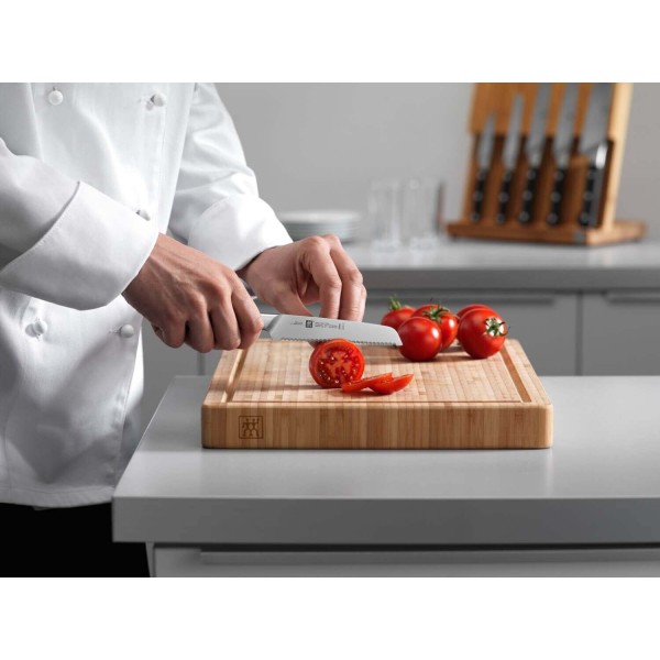 Nóż uniwersalny ZWILLING Pro ząbkowany 13 cm do kuchni