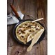Patelnia do naleśników Staub 28 cm z drewnianym uchwytem czarna