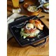 Patelnia grillowa Staub kwadratowa 28 cm żeliwna z dwoma uchwytami czarna
