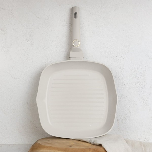 Пательня гриль BerlingerHaus Sahara Collection BH-8066, 28 см для рівномірного приготування на грилі