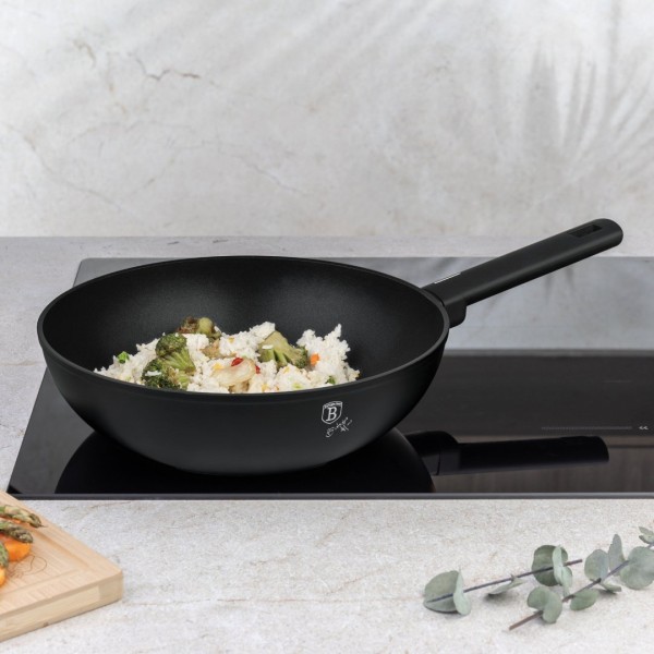 Пательня Wok BerlingerHaus BH-8180 для смаження овочів та м’яса 28 см Matte Black Collection