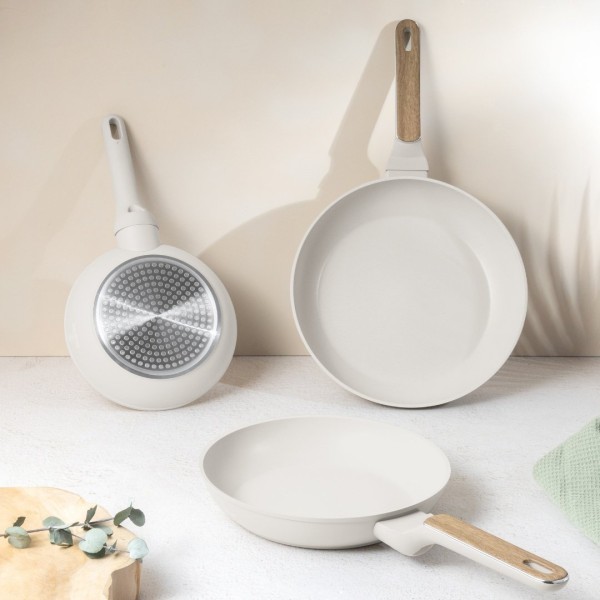 Zestaw patelni BerlingerHaus Sahara BH-8322 z uchwytami drewnianymi do codziennego gotowania