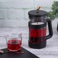 Zaparzacz do kawy i herbaty Black Rose BerlingerHaus BH-7616, 1L — приклад використання для заварювання напоїв в одну руку