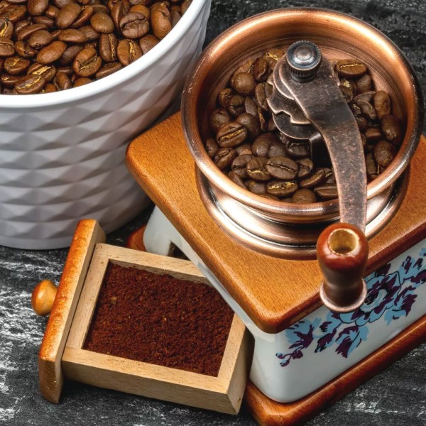 Młynek do kawy Kinghoff KH-4147 (ręczny)