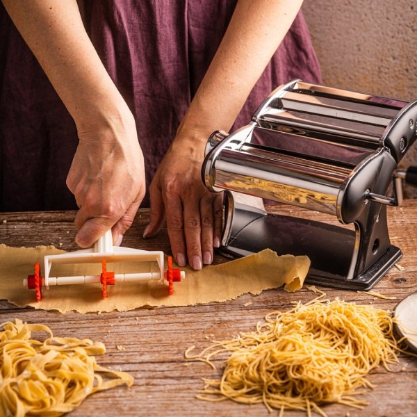 Maszynka do makaronu Kinghoff KH-1957, ręczna do wałkowania ciasta