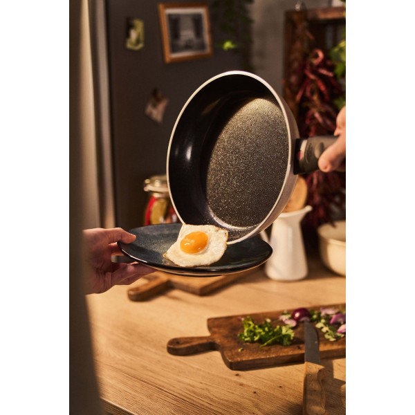 Patelnia płytka Ballarini Ledro 32 cm do smażenia potraw