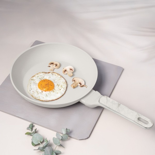 Пательня традиційна BerlingerHaus Sahara Marble 24 см для готування різних страв