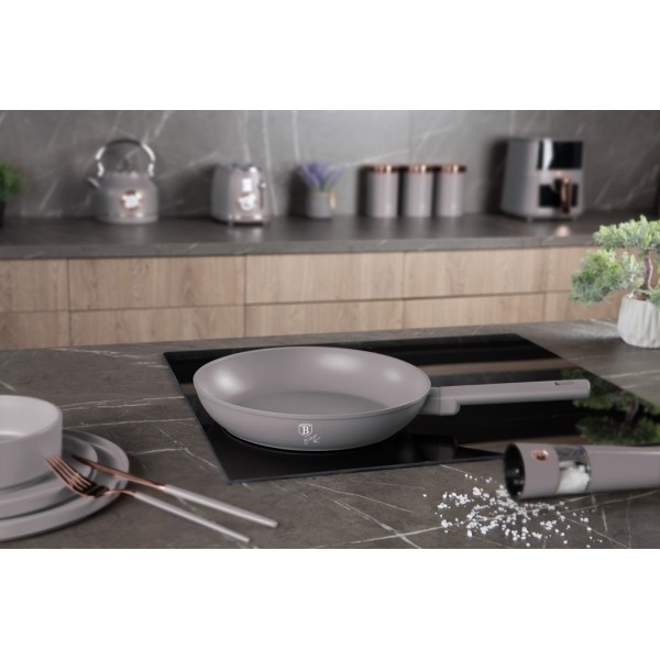 Пательня традиційна BerlingerHaus Taupe BH-8084, титанове покриття, 28 см для якісного приготування