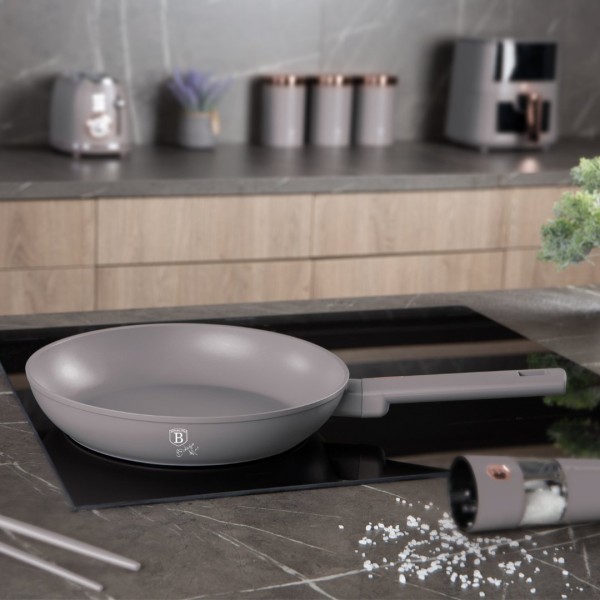 Пательня традиційна BerlingerHaus Taupe BH-8084, титанове покриття, 28 см для якісного приготування