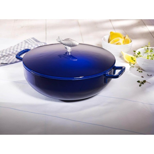 Patelnia tradycyjna Staub 28 cm żeliwna do duszenia z pokrywką niebieska