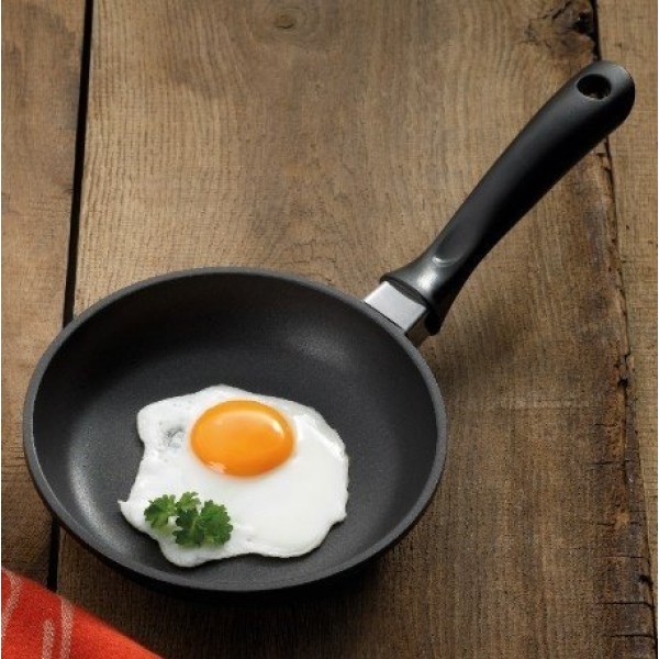 Patelnia tradycyjna KELA Kerros (18 cm)