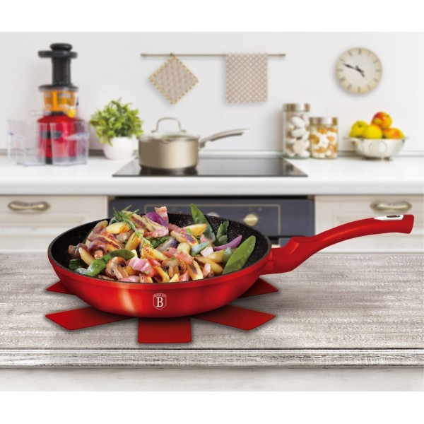 Patelnia granitowa Berlinger Haus Burgundy Line BH-1254-N do smażenia i duszenia potraw 30 cm