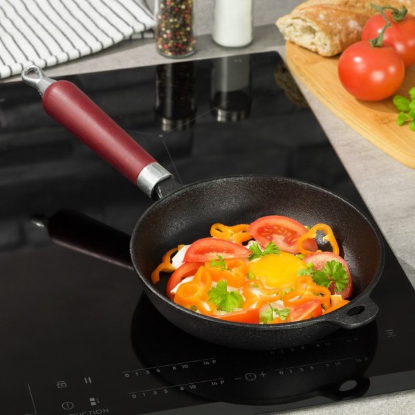 Patelnia żeliwna Kinghoff KH-1117 20cm do smażenia i duszenia potraw