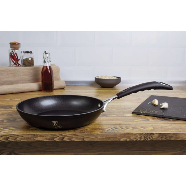 Patelnia tytanowa Berlinger Haus Black Professional Line BH-6118 30cm do smażenia i gotowania