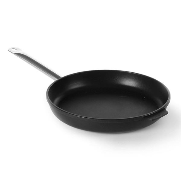 Patelnia Hendi Profi Line 629109 śr. 240 mm do smażenia i przyrządzania potraw