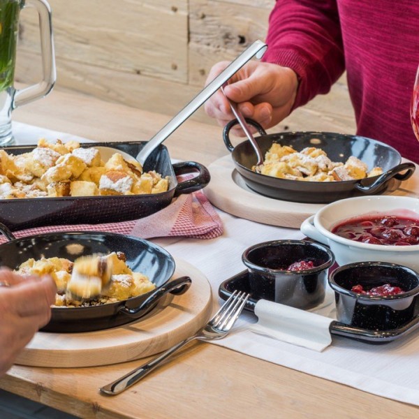 Patelnia tradycyjna RIESS 20 cm z dwoma uchwytami — głęboka, do smażenia