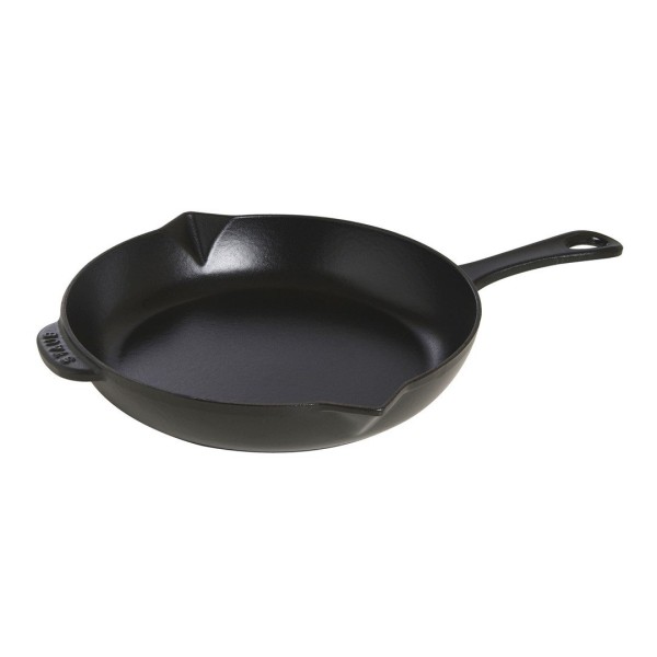 Patelnia tradycyjna Staub żeliwna 26 cm z metalowym uchwytem czarna