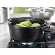 Каструля традиційна Staub La Cocotte, чавунна, кругла, 2.2 л, чорна для приготування їжі