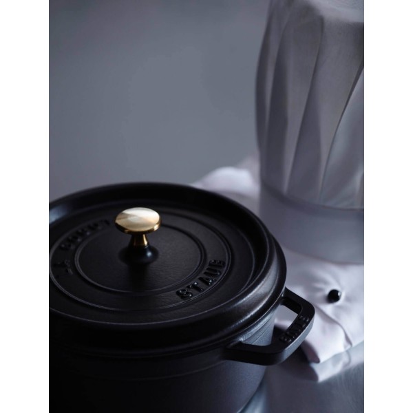 Гарнець традиційний Staub La Cocotte 1.2 л круглий чавунний чорний для приготування
