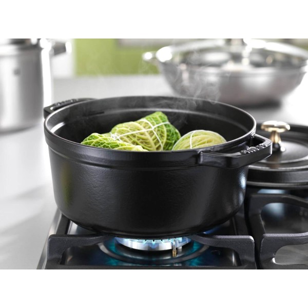 Garnek żeliwny Staub La Cocotte 1,7 l czarny – do duszenia i pieczenia potraw