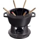 Zestaw do fondue Staub 20 cm czarny – idealny do romantycznych wieczorów i spotkań z przyjaciółmi