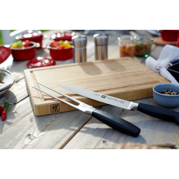 Widelec do mięsa Zwilling Four Star 18 cm do serwowania i krojenia mięsa
