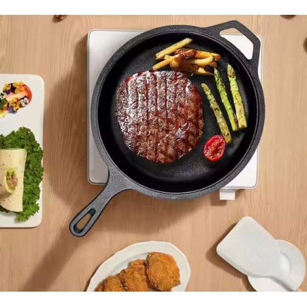 Patelnia żeliwna KRISBERG KS-7703 2w1 26 cm — do smażenia i serwowania