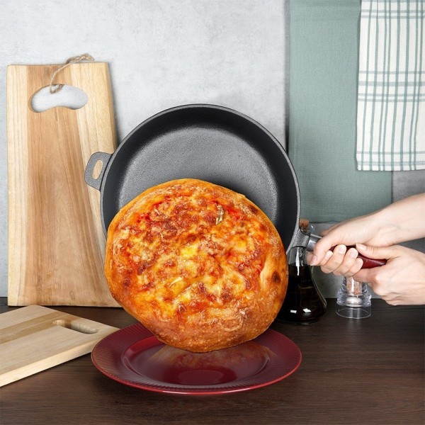 Patelnia żeliwna VILDE CAST LINE 28 cm — ciężka, na indukcję