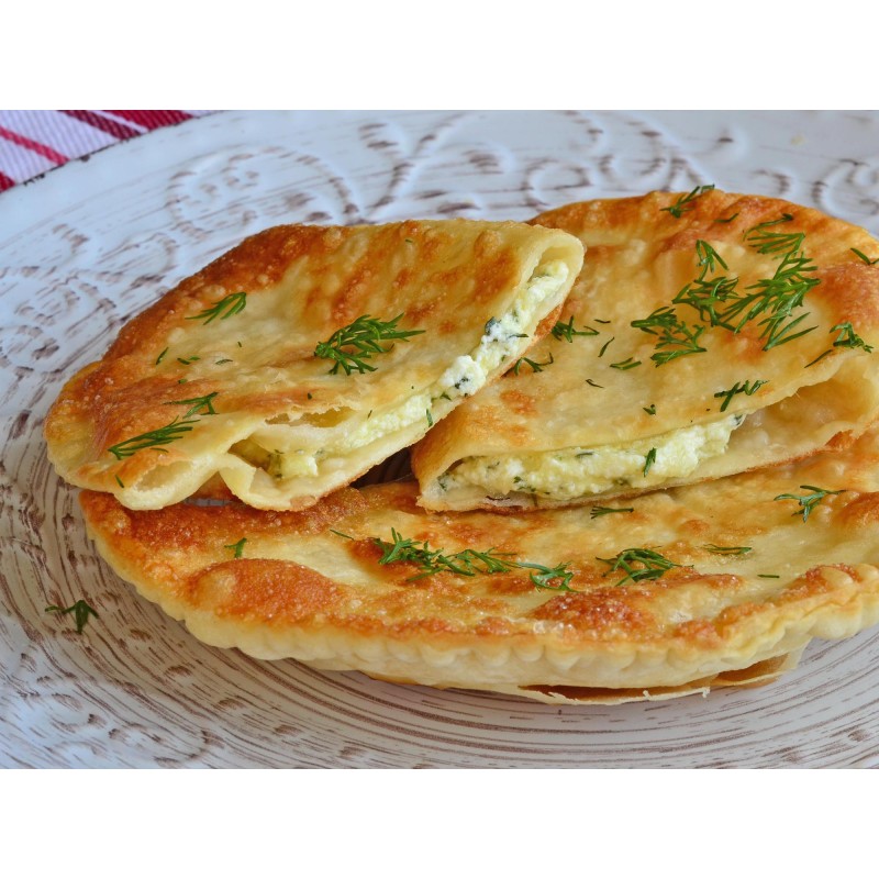 Чебуреки з сиром та зеленню