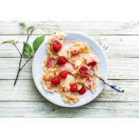 Pierogi z malinami 500g